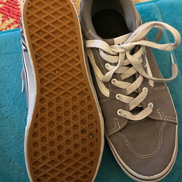 Vans - Picture 4 of 4